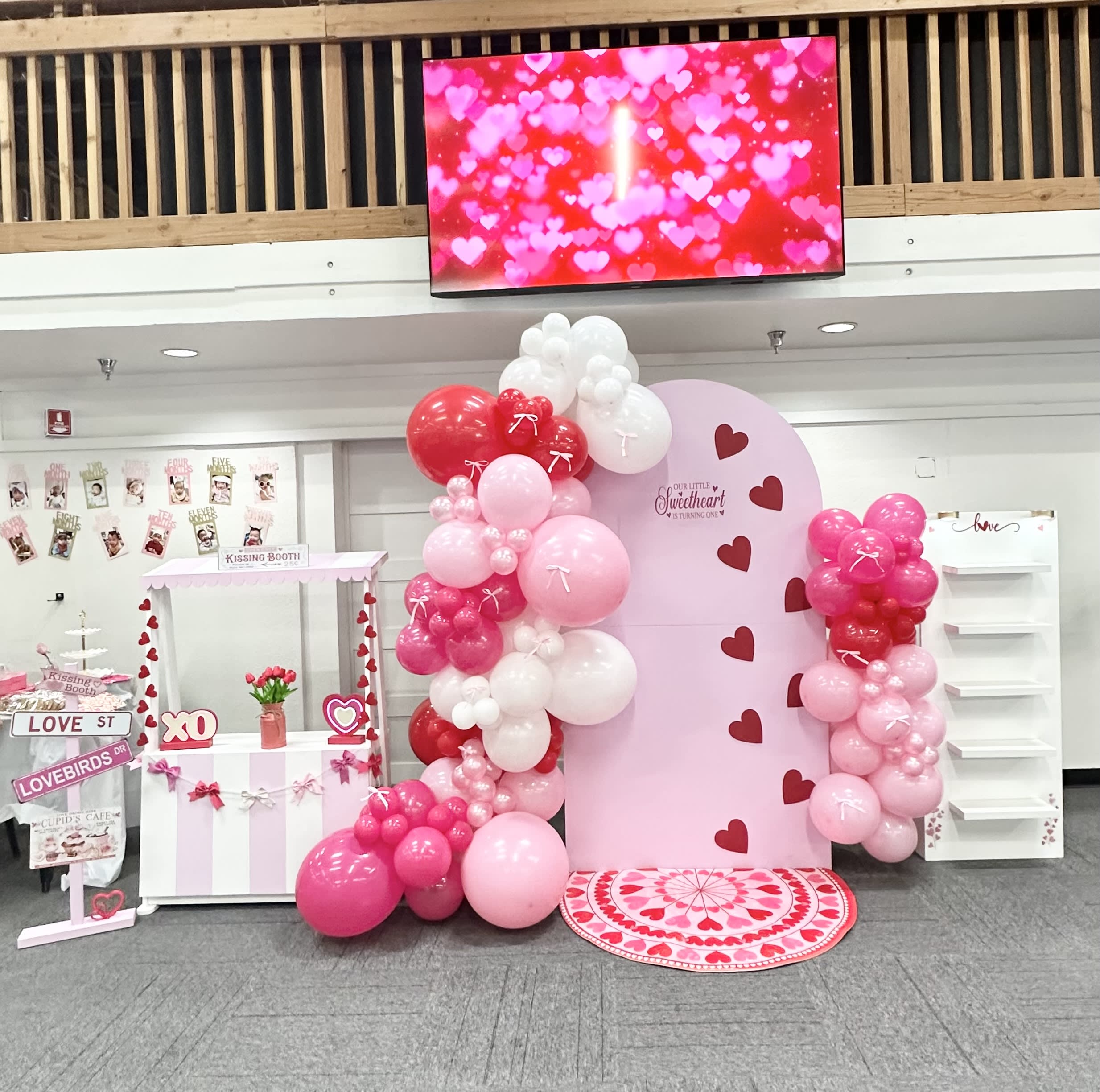 Custom Organic Balloon backdrop!